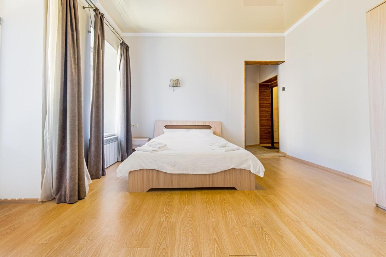 Best Apartment In The City Centre Odessa Exterior foto